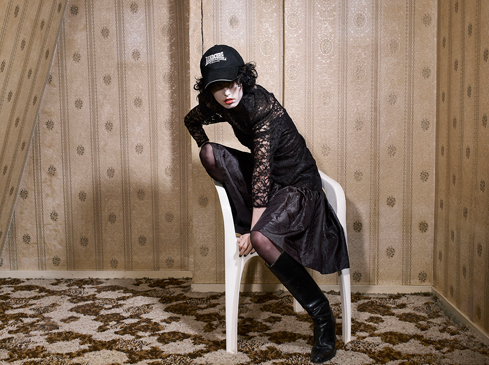 Lauren Raajimakers photographed by Jouk Oosterhof for NicOteNe